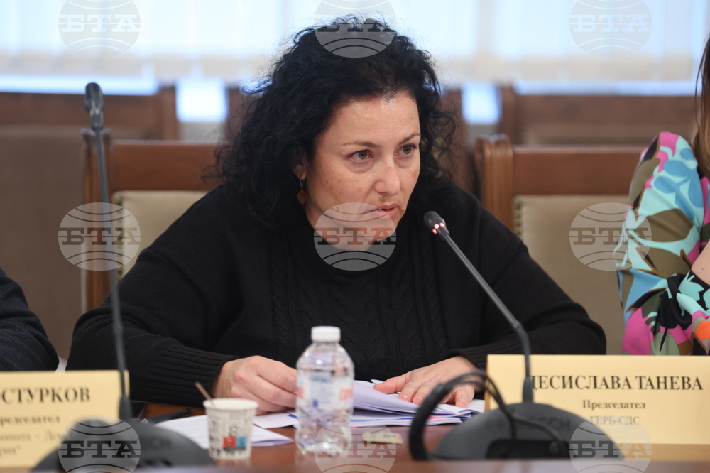 Народно събрание - Комисия по земеделието, храните и горите - Десислава Танева