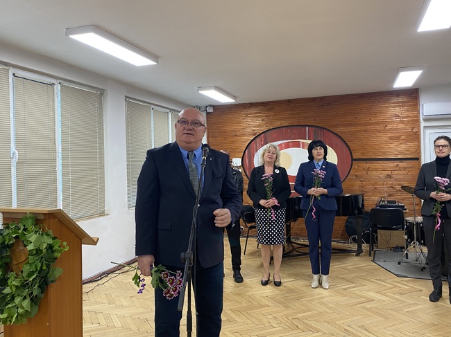 Община Видин: Тържествено откриване на обновената сграда на СУ „Св. св. Кирил и Методий“