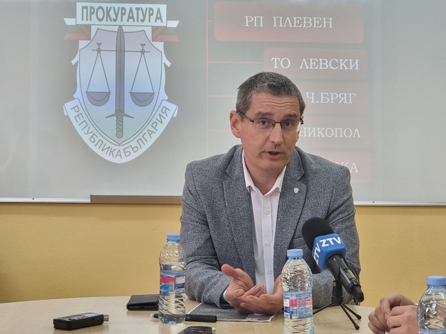 Промените в Конституцията за съдебната власт и в частност прокуратурата са вредни, смята председателят на Асоциацията на прокурорите в България