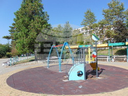 Ремонтират детски площадки в Шумен