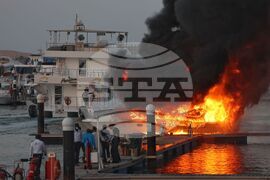 ОАЕ - яхта - пожар