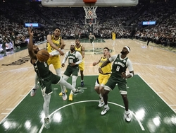 Pacers Bucks Basketball