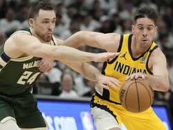 Pacers Bucks Basketball