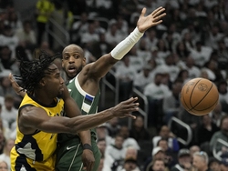 Pacers Bucks Basketball