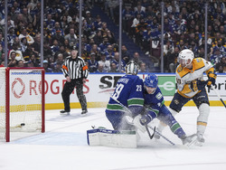 Predators Canucks Hockey