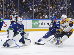 Predators Canucks Hockey