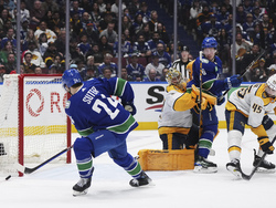 Predators Canucks Hockey