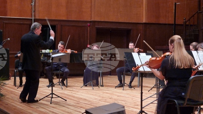 Български камерен оркестър – Добрич ще представи образователни концерти на 13 януари