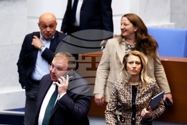 Парламент - заседание - Костадин Ангелов - Рая Назарян