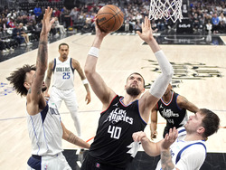 Mavericks Clippers Basketball
