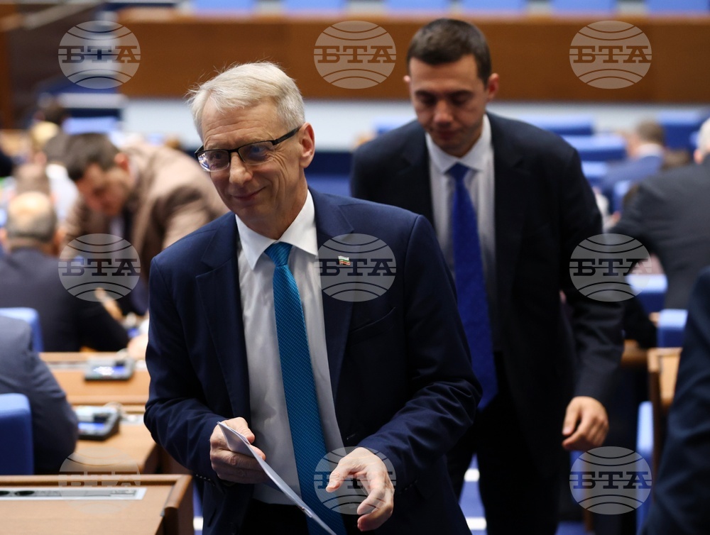 Парламент - заседание - Николай Денков