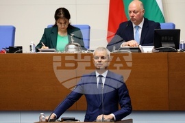 Парламент - заседание - Костадин Костадинов