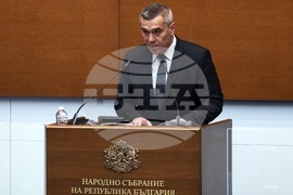 Парламент - Георги Тахов - заседание
