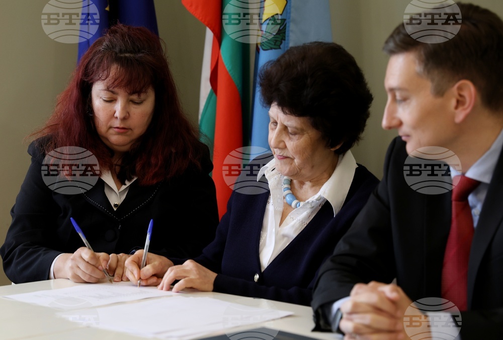 Подписване на „Колективен трудов договор 2024-2025 за детско и училищно здравеопазването София – град“