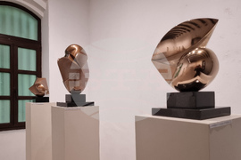 Варна - изложба скулптура - Ангел Атанасов