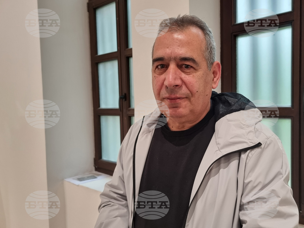 Варна - изложба скулптура - Ангел Атанасов