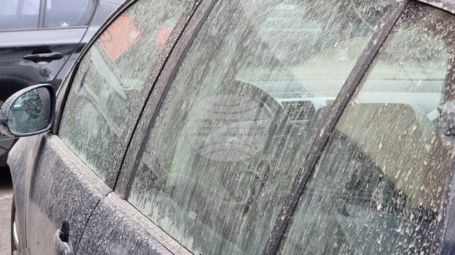 Прах от Сахара покри и Румъния