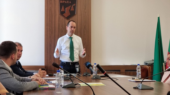 По червен килим ще преминават тази година абитуриентите в рамките на инициативата „Посланиците на Враца“