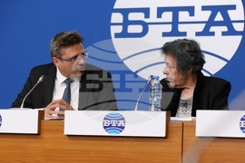 Национален пресклуб на БТА София - договор за дългосрочно сътрудничество между Национална професионална гимназия по полиграфия и фотография и БТА