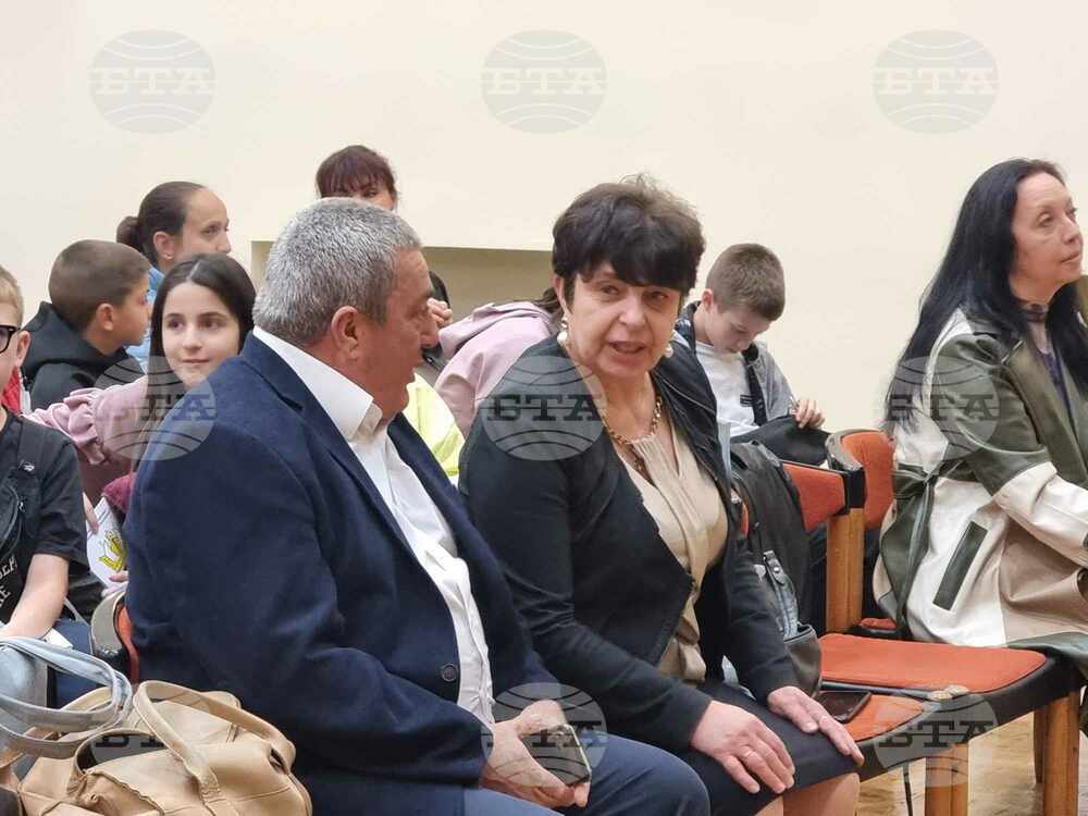 Кюстендил - среща на ученици с актрисата Гергана Стоянова