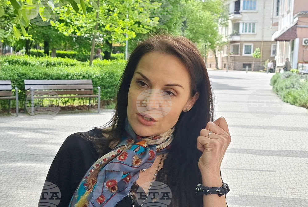 Кюстендил - среща на ученици с актрисата Гергана Стоянова