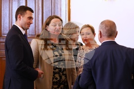 Парламент - Комисия по труда, социалната и демографската политика