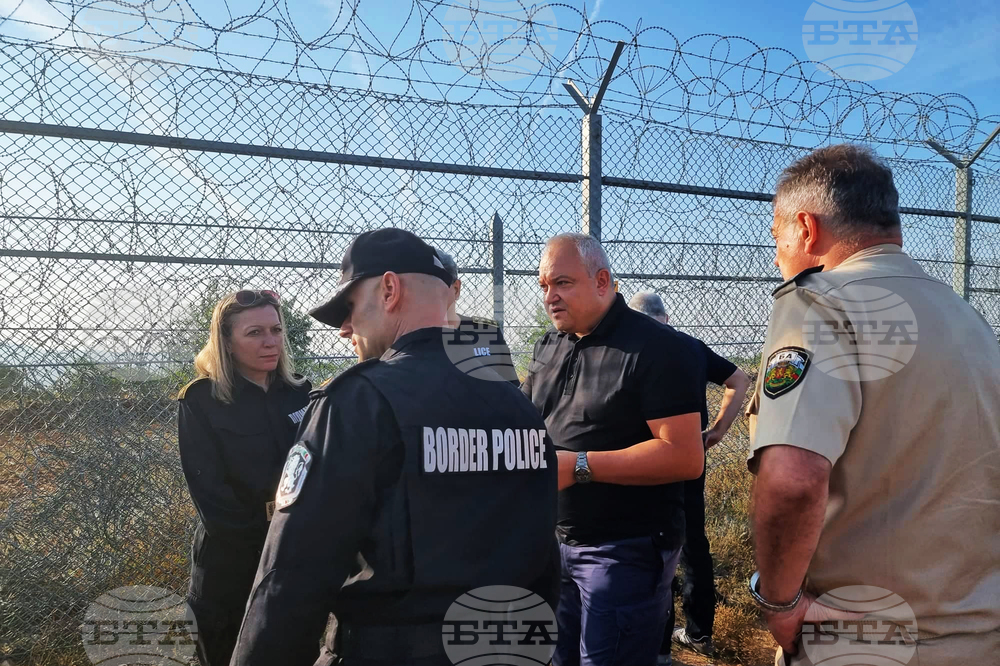 14 Border Police Officers Probed for Aiding Migrant Traffickers