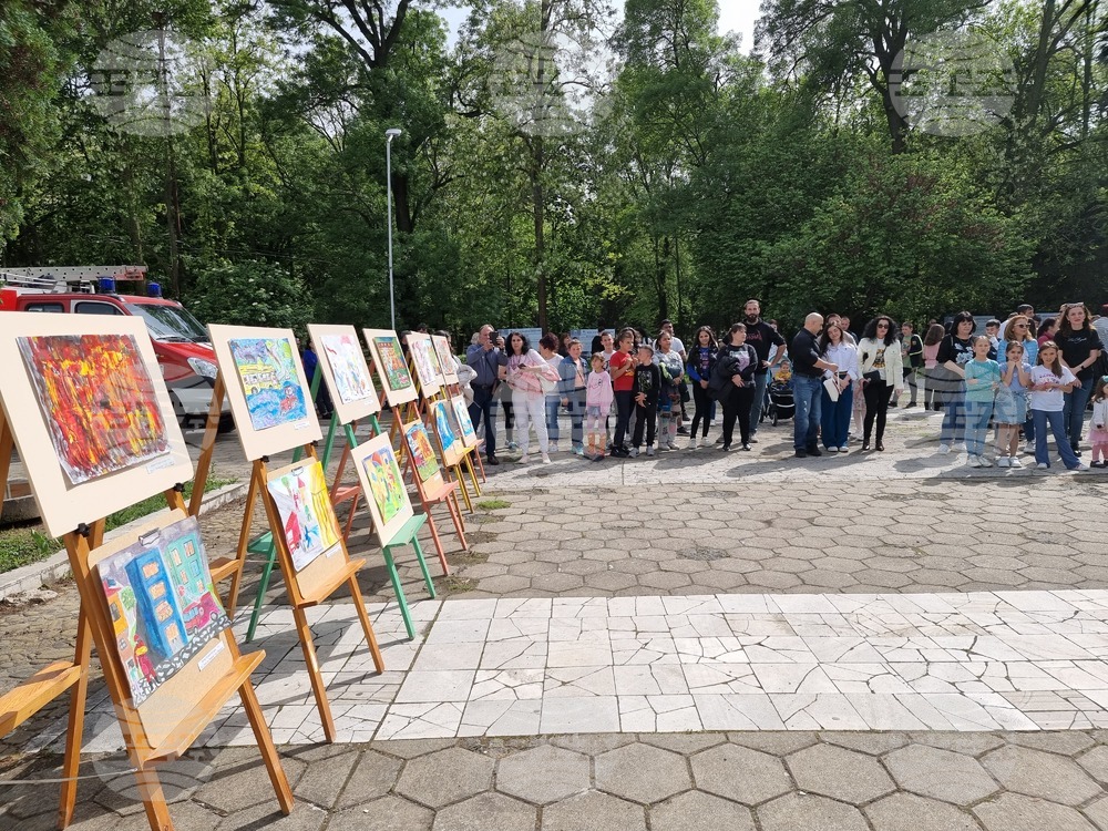 Ямбол - награждаване - конкурс за детска рисунка „С очите си видях бедата“
