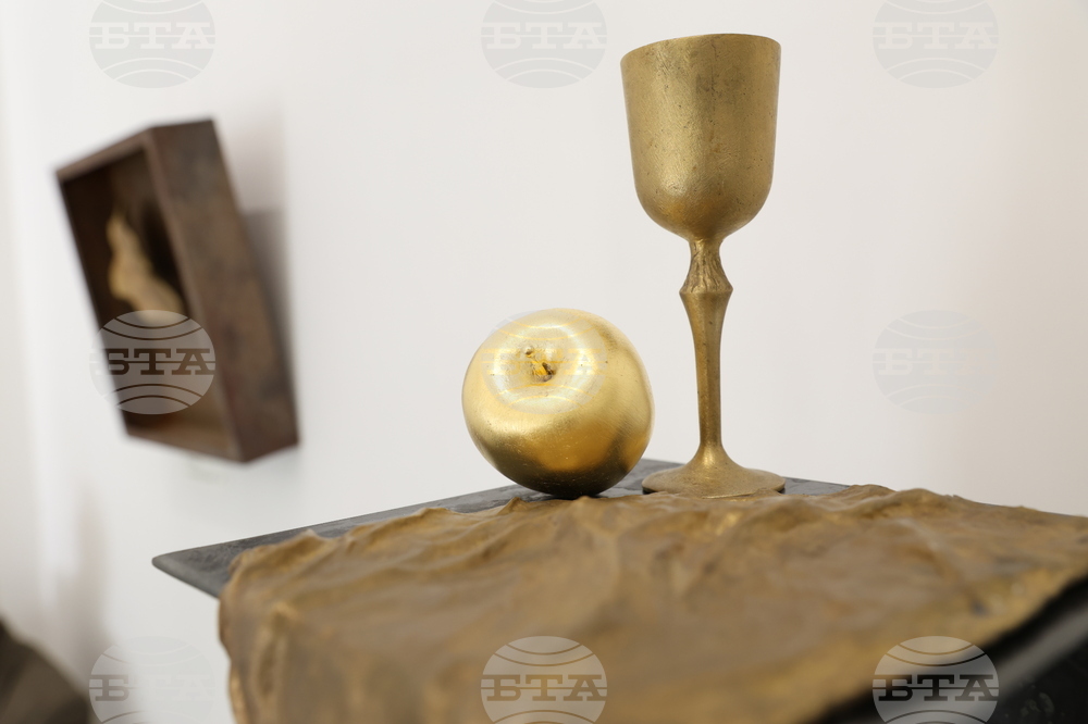 Галерия „Вежди“ - Бойко Митков  - изложба „Пълнолуние“ 