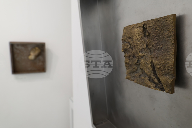 Изложбата „През времето“ на Бойко Митков ще бъде открита на 10 септември в Българския културен институт в Прага