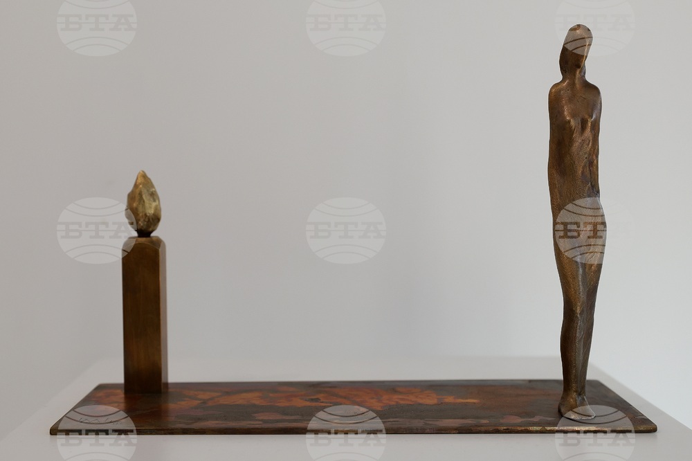 Галерия „Вежди“ - Бойко Митков  - изложба „Пълнолуние“ 