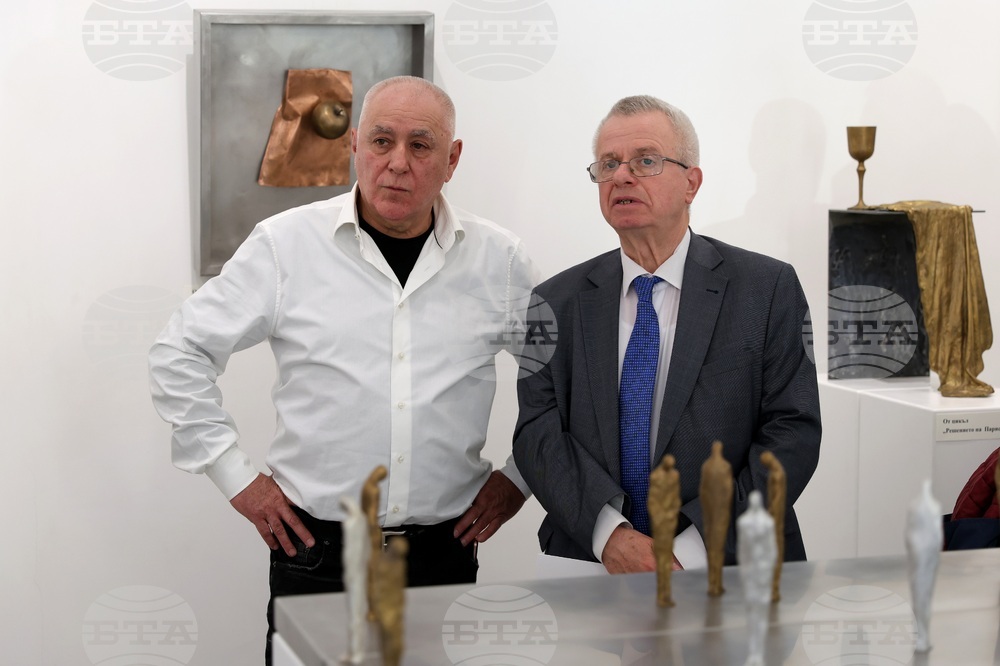 Галерия „Вежди“ - Бойко Митков  - изложба „Пълнолуние“ 