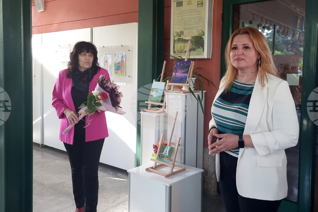 Разград - гимназия - „Учи, забавлявай се, пътувай с нас!“ - изложба