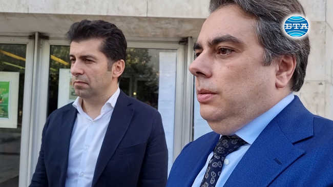 Внесохме искането за оставката на председателя на Народното събрание, каза Асен Василев