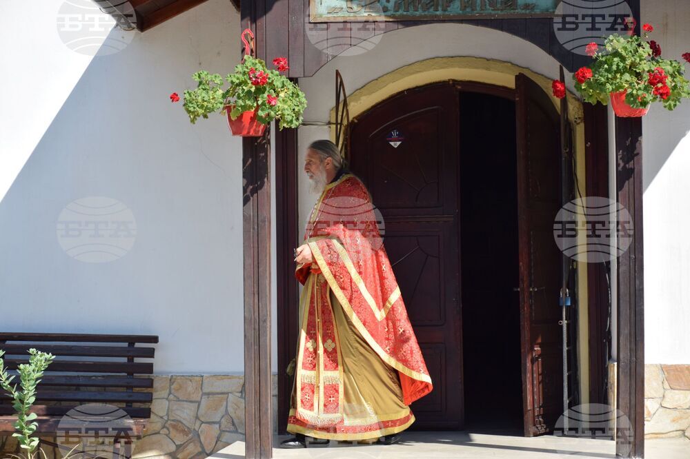 Село Лешница - 100-годишно училище - ремонт