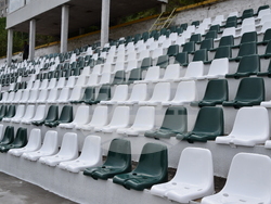 НОВИ СЕДАЛКИ НА ГРАДСКИ СТАДИОН САНДАНСКИ!