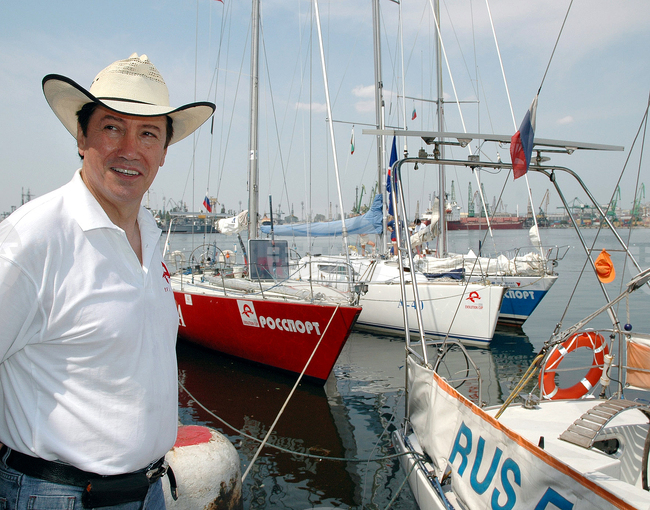 Бисер Киров