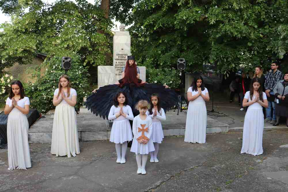 Областна администрация Русе: В Русе почетоха 109-ата годишнина от арменския геноцид