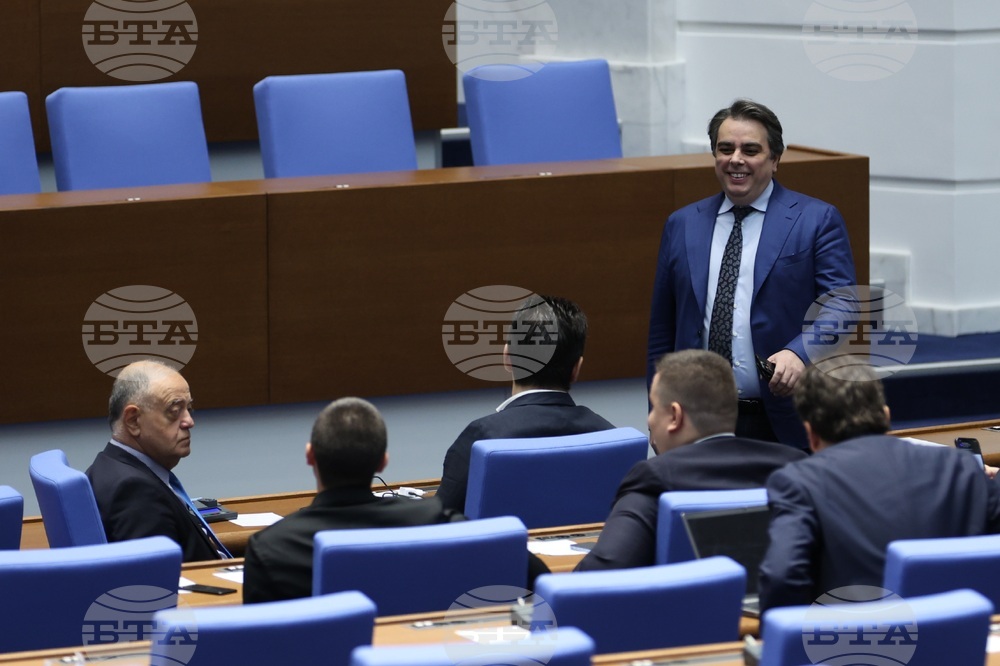 Парламент - заседание - Асен Василев