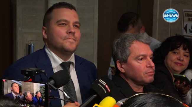 ПП-ДБ провалиха кворума, спасявайки Росен Желязков от дебата и евентуалното взимане на оставката му, каза Тошко Йорданов от ИТН