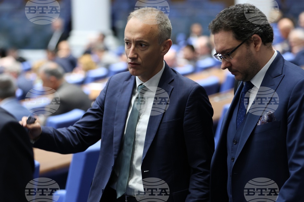 Парламент - заседание - Красимир Вълчев - Даниел Митов