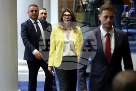 Парламент - заседание - Ализан Яхова