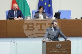 Парламент - заседание - Георг Георгиев