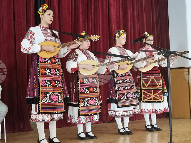 Плевен - конкурс - народни песни