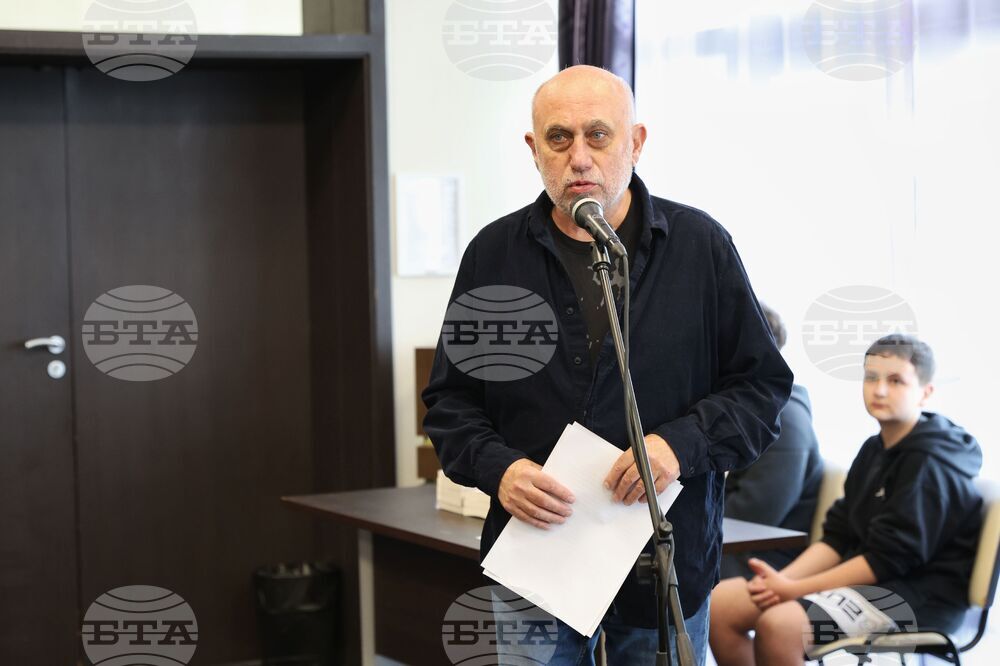 Бургас - Апостол Карамитев - книга „Рицарят на доброто“ - представяне