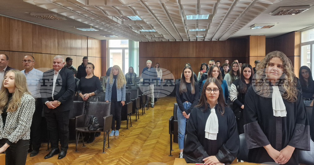 Смолян - Административен съд - ученици - образователна програма