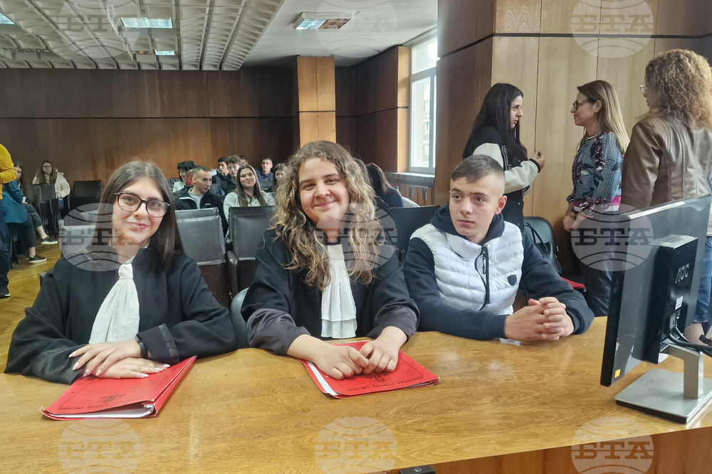 Симулативен съдебен процес се състоя в Административния съд в Смолян