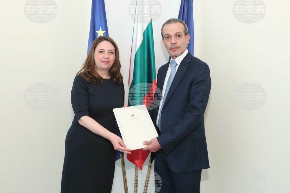 New Jordanian Ambassador Presents Credentials