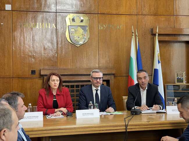 Министър Милошев в Бургас: Очакванията са за един успешен летен сезон с ръст на записванията и готовност на институциите