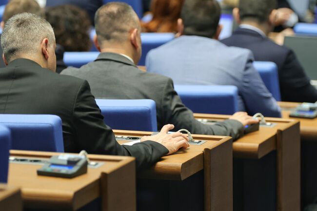Парламентът прие на второ четене промени в Закона за експортния контрол на продукти, свързани с отбраната, и на изделия и технологии с двойна употреба